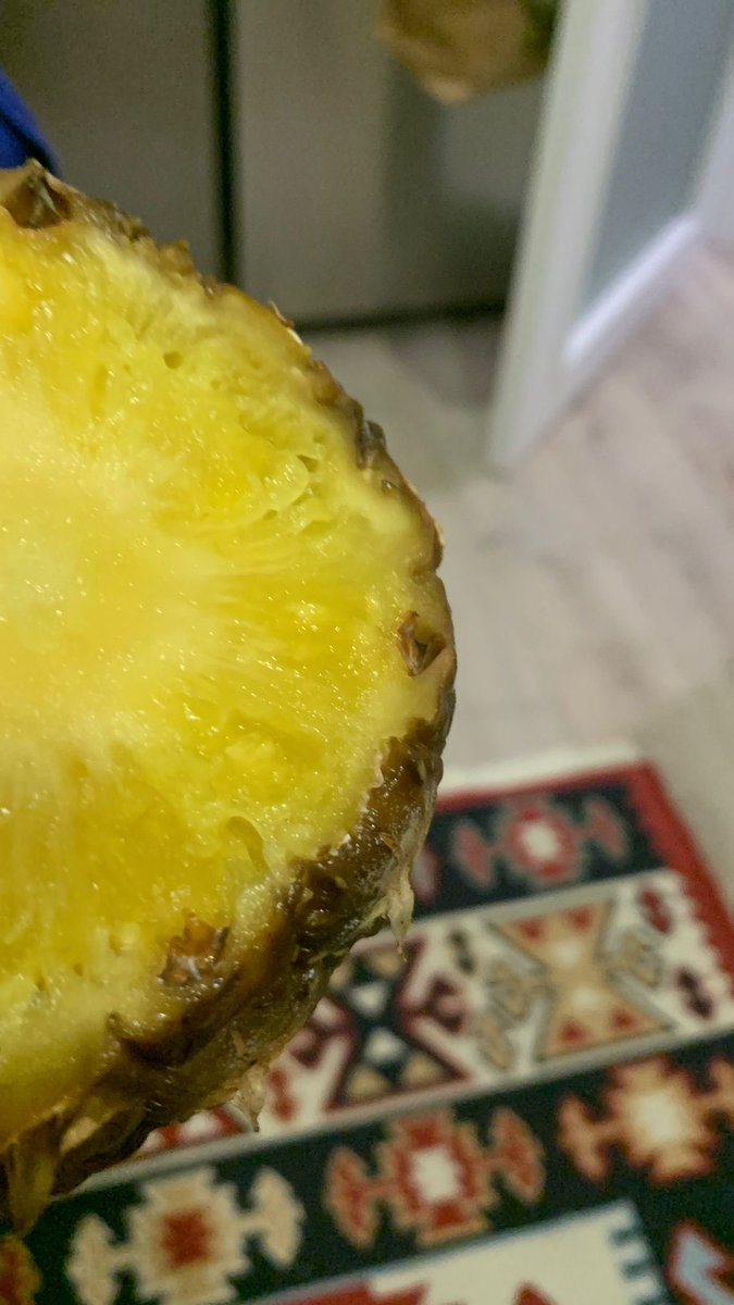 NECATIAKKOC's tweet photo. @Migros_Turkiye nasıl bunları kontrol etmezsiniz ? Yani aldığımız her şey neden böyle geliyor ? Bunu alıp 10 km Migros markete mi geleyim ? Bunları dezgaha koymayin . https://t.co/m9x3t1b5dM