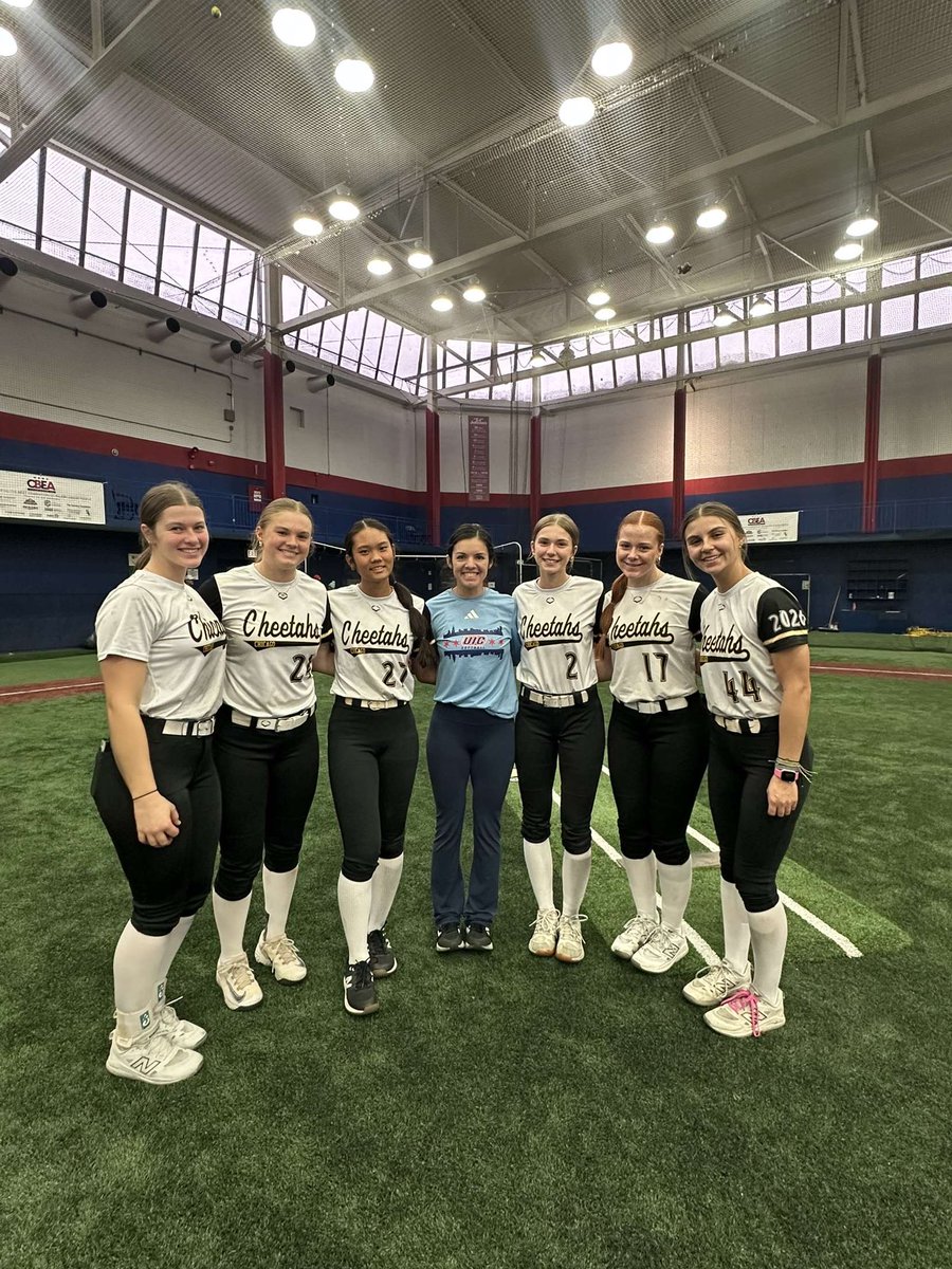 Ashley Ellevog tweet media