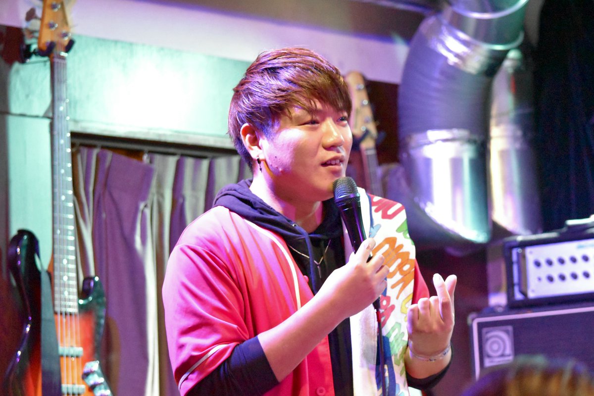 おまけ 角度でめっちゃ指ハートに見えたすけちゃん🫰(@fksk0830 )