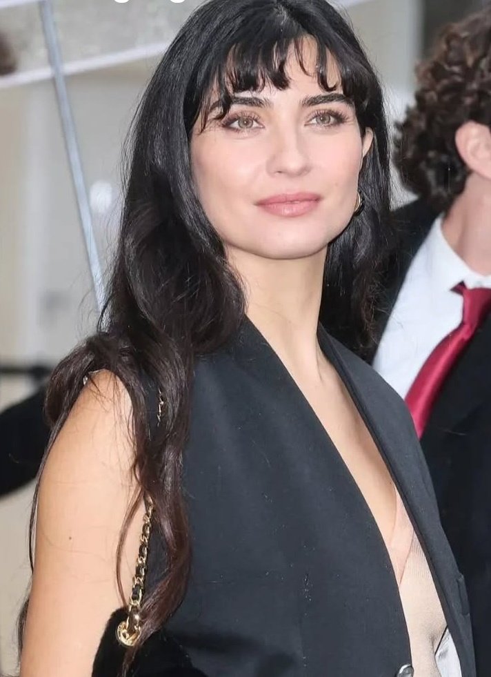 Buenas,Buenas
Que par de bellos estos dos
#EnginAkyürek 
#TubaBüyüküstün 
#EnTuHermosura