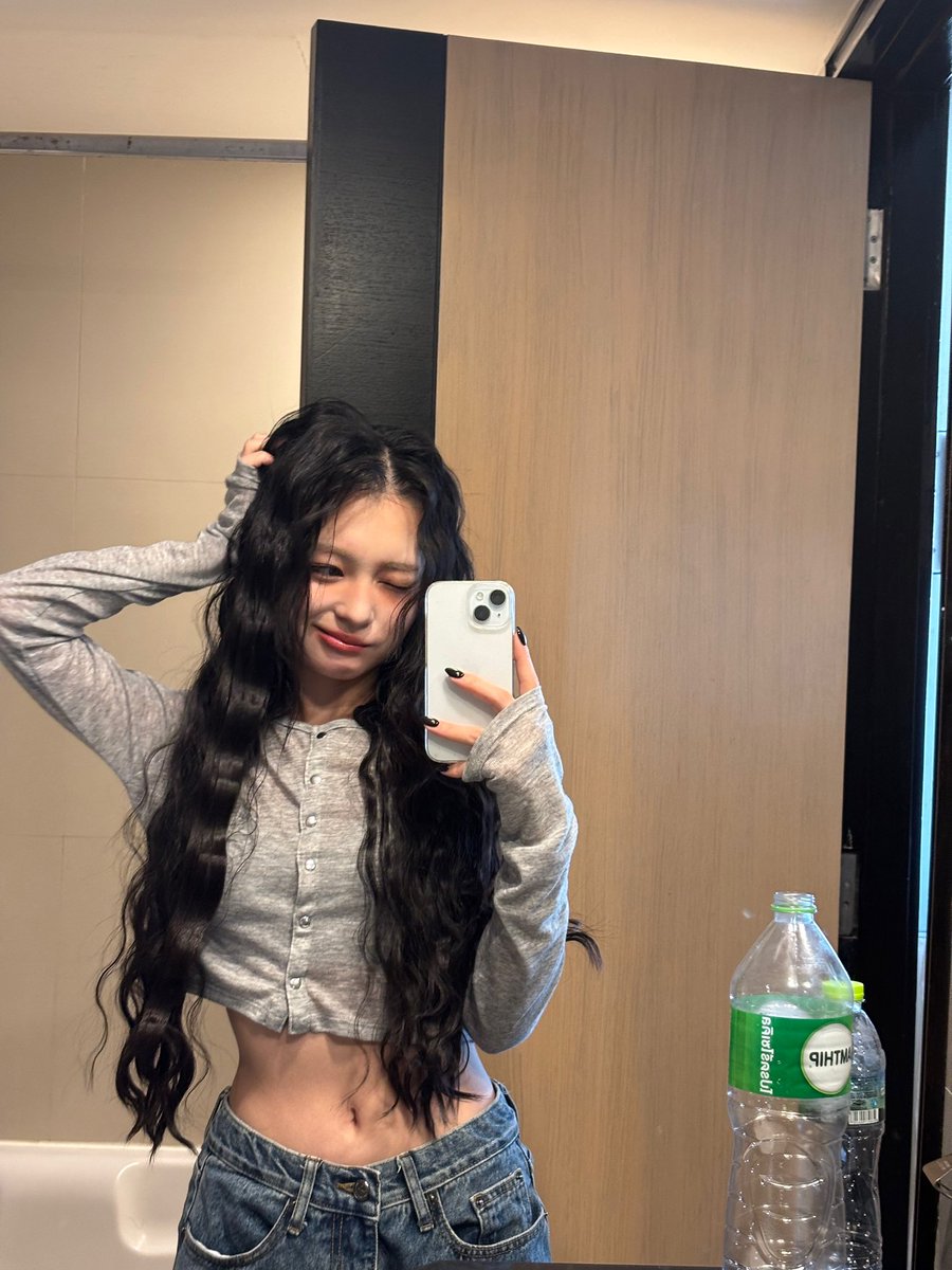 超スーパーロングヘアの ウェーブ巻きがとても可愛い🎶♡ #きゃんちゅー