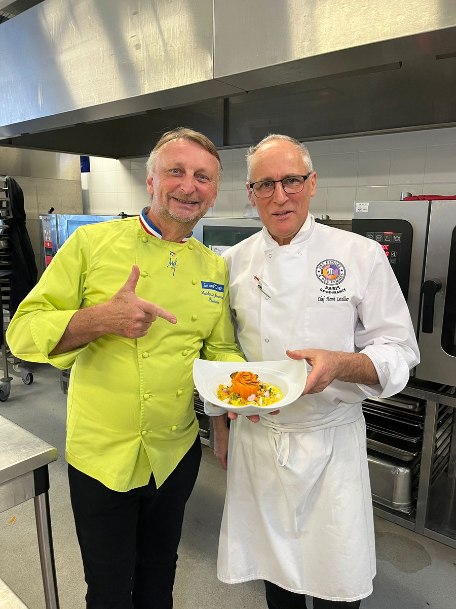 proviseur du lycee Auffray tweet media