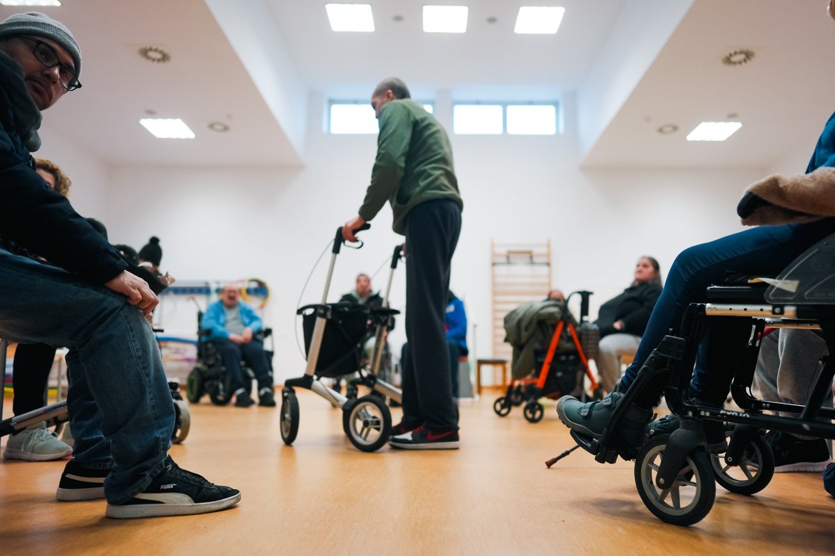 🫂 La red de centros de día para personas con discapacidad física de la Comunidad de Madrid alcanza las 860 plazas y 18 millones de inversión.

👉 La consejera <a href="/adavimu/">Ana Davila</a> ha visitado el Centro de Rehabilitación de la Fundación Inclusive, en #Pinto.

+Info: c.madrid/gdst5