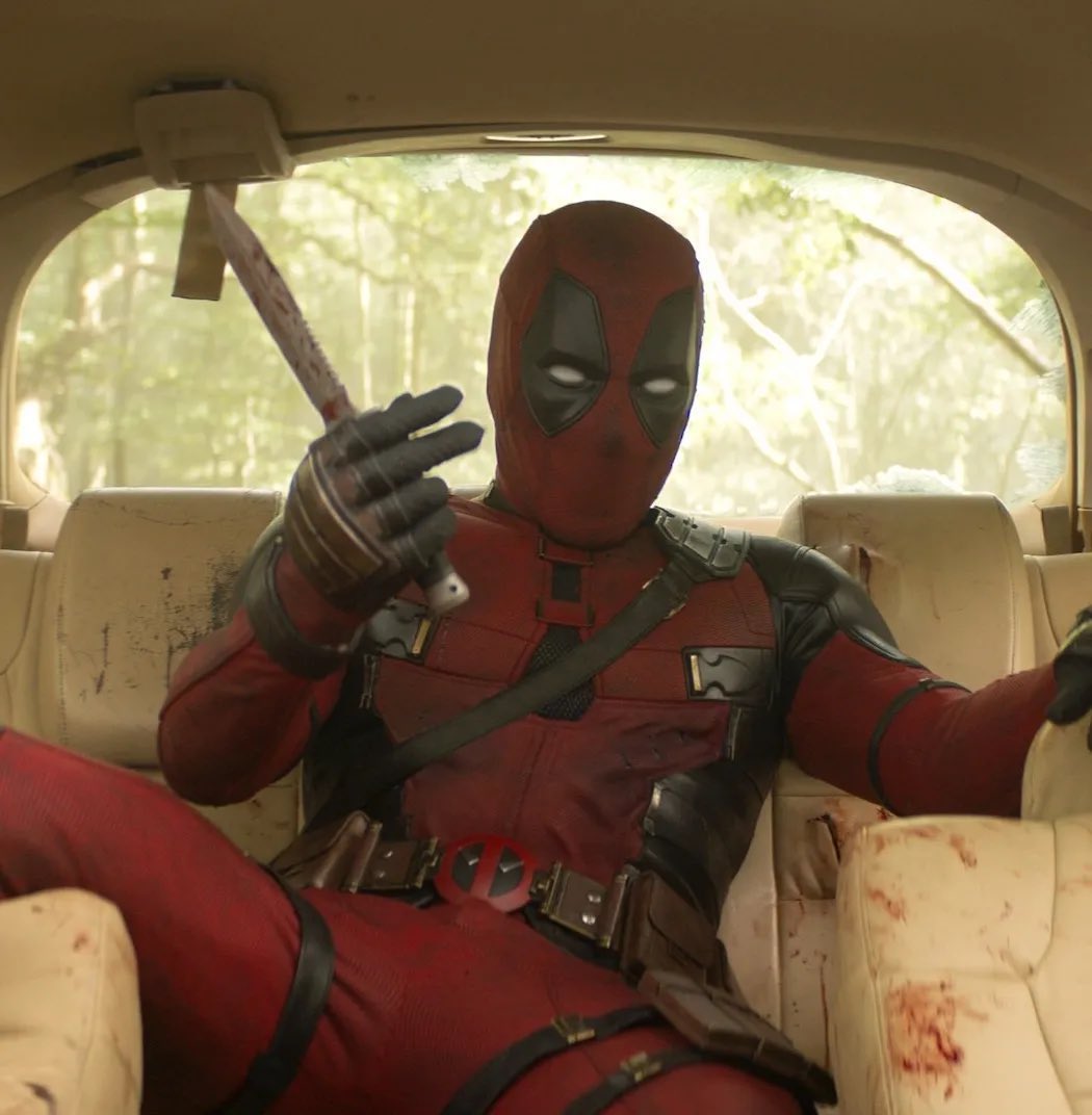 Ryan Reynolds is reportedly focused on developing a new ‘DEADPOOL’ movie currently.

(Source: puck.news/is-blake-livel…)