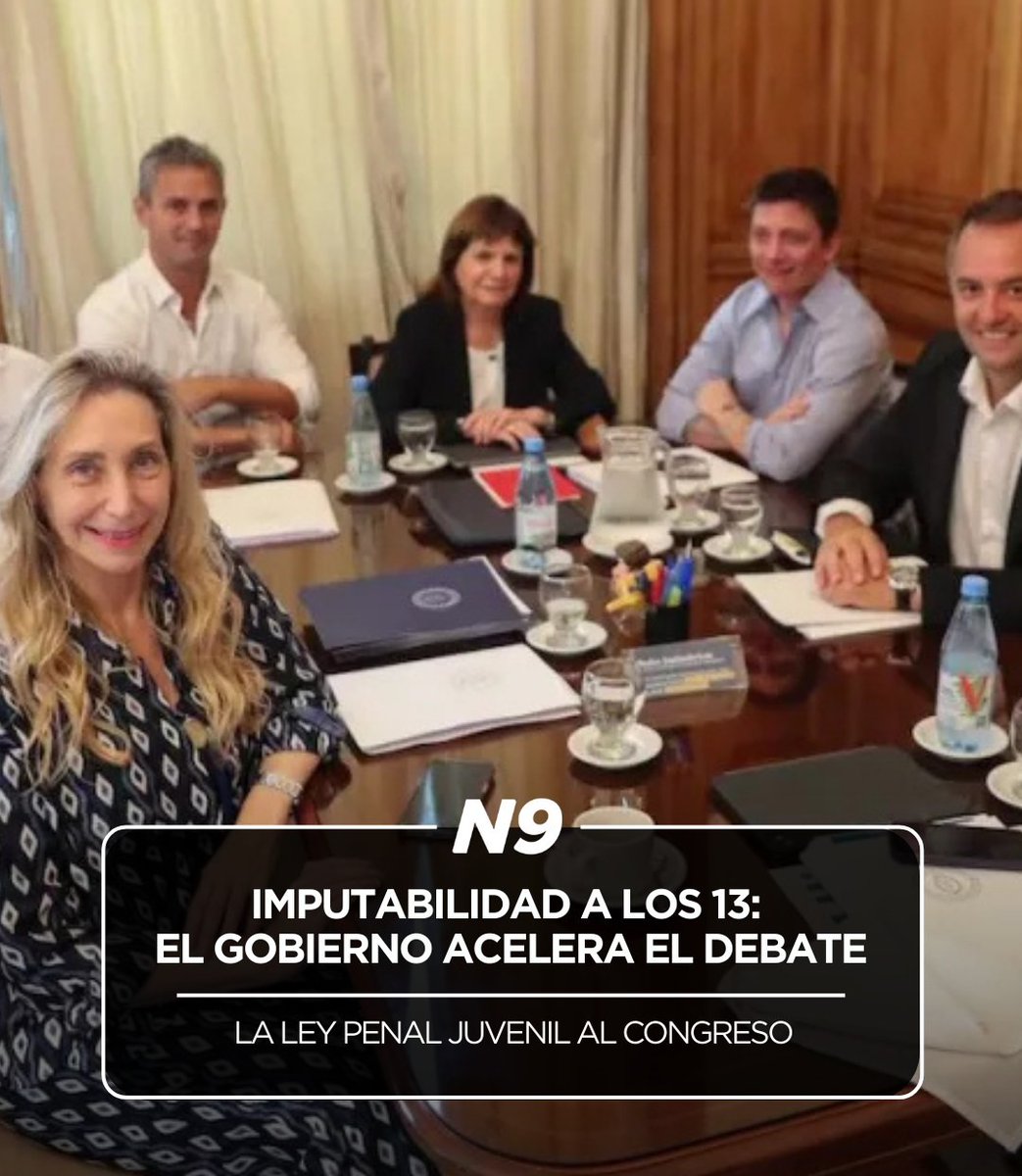 DDanielAyala's tweet photo. “No pasan ni un test.
Operativo ‘contentamiento’ a la sociedad ante la inminente reforma laboral y educativa, tan cruel que ni siquiera vamos a acordarnos de cómo éramos.” https://t.co/xfPOjjLZRg