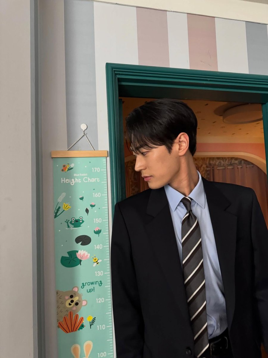 0lgx2's tweet image. 170훌쩍넘어버리기,방문아슬아슬하게지나가기