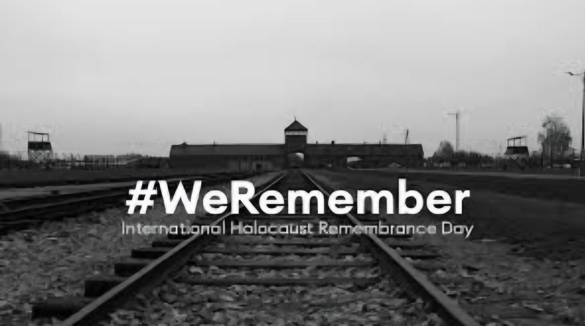 KopfYvonne's tweet image. Heute am Internationalen #HolocaustGedenktag gedenken wir der Opfer.   

Wir werden nie vergessen!   
Nie wieder dürfen Rechtsextreme und Faschisten an die Macht kommen! 

#WeRemember #NieWieder #LautGegenNazis #Antifaschismus #GemeinsamGegenHass