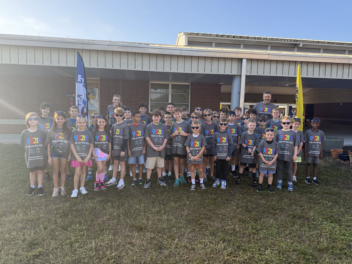 PelicanMarsh_PE's tweet photo. Congratulations to our Golden Sneaker winner and to all of our Marathon Runners! We are so proud of our Pelicans! Thank you @HealthyKidsCC for providing such an amazing program! @collierschools @pmepelicans https://t.co/OoFm4NKP1Q