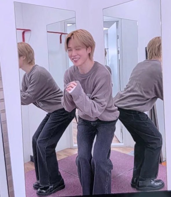 tksovers's tweet image. He's assuring everyone that no angle needs to worry on that 360 stage