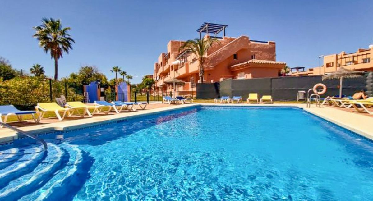 AvailableNow_es's tweet photo. Two Bedroom Penthouse Apartment for Sale – Casares del Sol- € 250,000 - https://t.co/cAwCsKN8Ab https://t.co/EMFnGeenUl