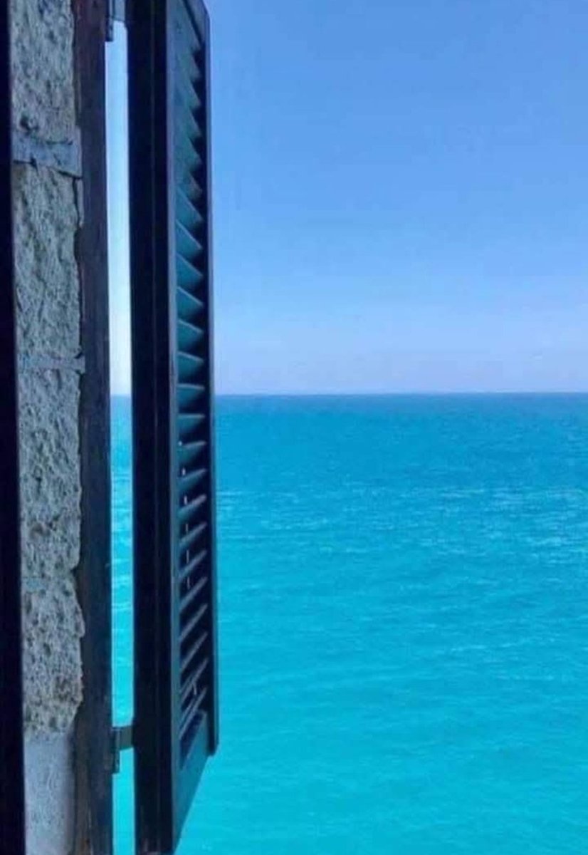 Aggiusta l'interno e l'esterno si aggiusterà da solo...

Herman Hesse