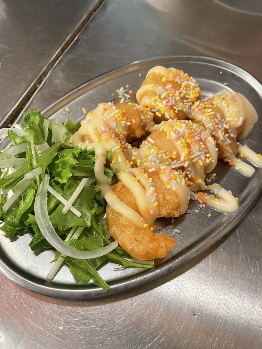 yk_mg18's tweet photo. 📍東梅田【台湾まるごと食べ放題 台湾夜市】
外食1367回目

女4人で爆食い
これ¥2980で食べ放題はやばい
リピ確すぎる。予約して行ってみて https://t.co/bZf2jqIWkw