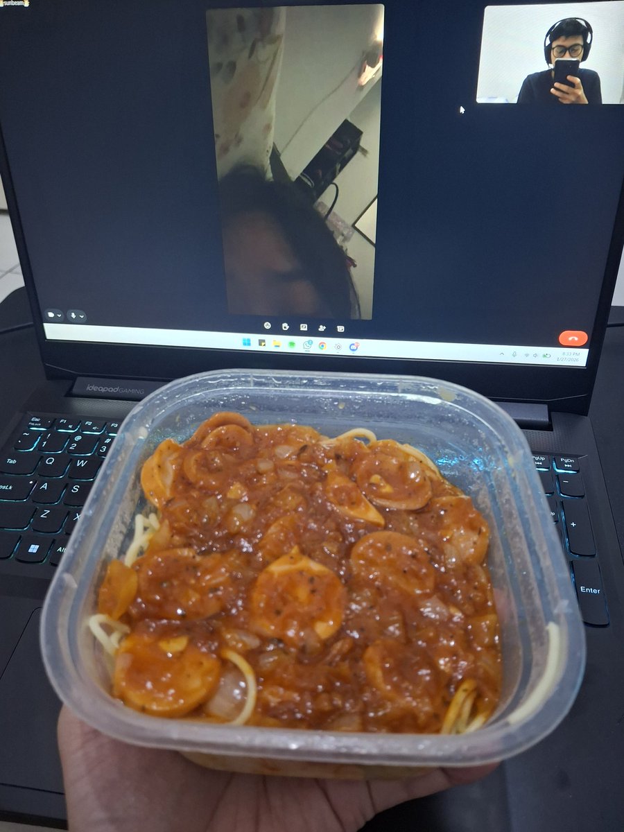 frostyblue tweet media