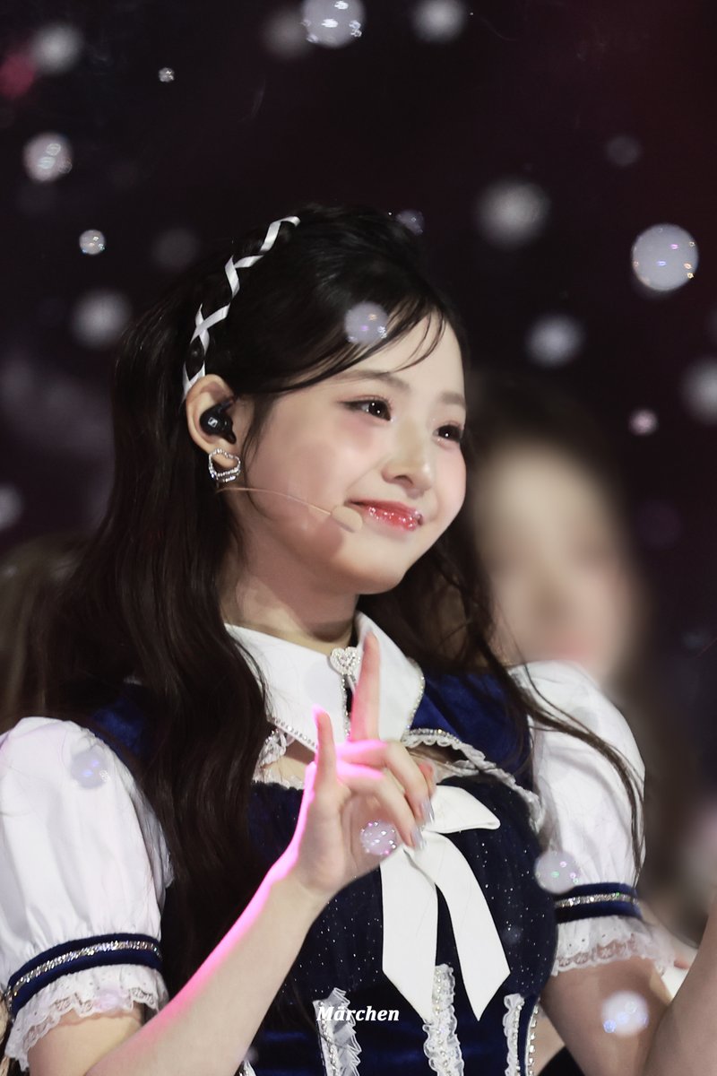 Marchen_0127__'s tweet photo. 서원아 생일축하해 !!!! 😙😙

#UNIS #유니스 
#SEOWON #임서원 
#HAPPY_SEOWON_DAY https://t.co/Z4zyOIh6Zh