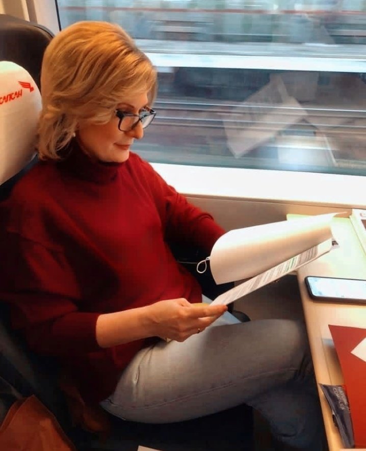 EInbox_Watson's tweet image. I love reading 😍❤️