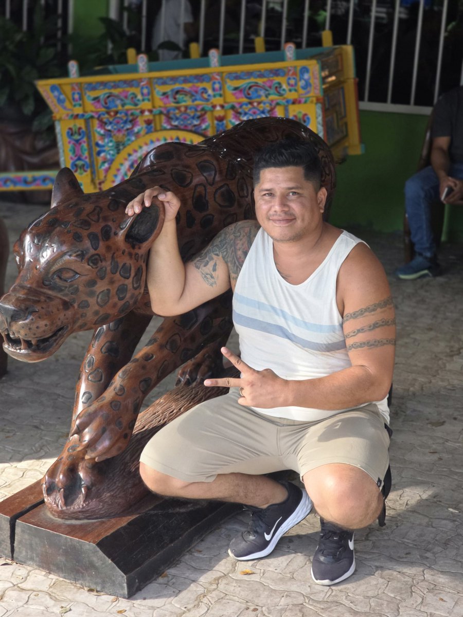 Mi voto será para continuar desarrollando las ideas de Rodrigo Chaves!!! cuando los zurdos lloran es cuando se va por el camino correcto!!! siempre con el Jaguar!! <a href="/laurapresi2026/">Laura Fernández Delgado</a> <a href="/RodrigoChavesR/">Rodrigo Chaves</a>