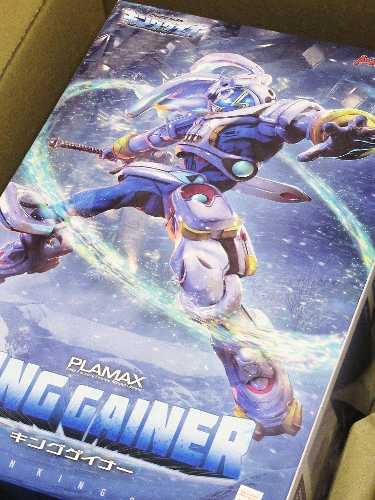 忘れた頃に。。。 PLAMAX キングゲイナー届きました～♪ 箱絵