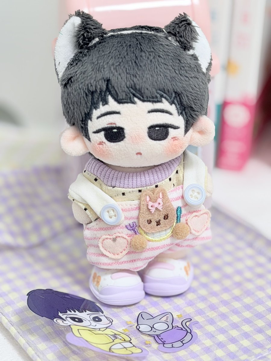 10cm 신발 너무 작고 귀여워!! 내 손톱만큼 크다니… 🥺이거 솜사탕처럼 비비고 먹고 싶어!!🧑🏻‍🍳