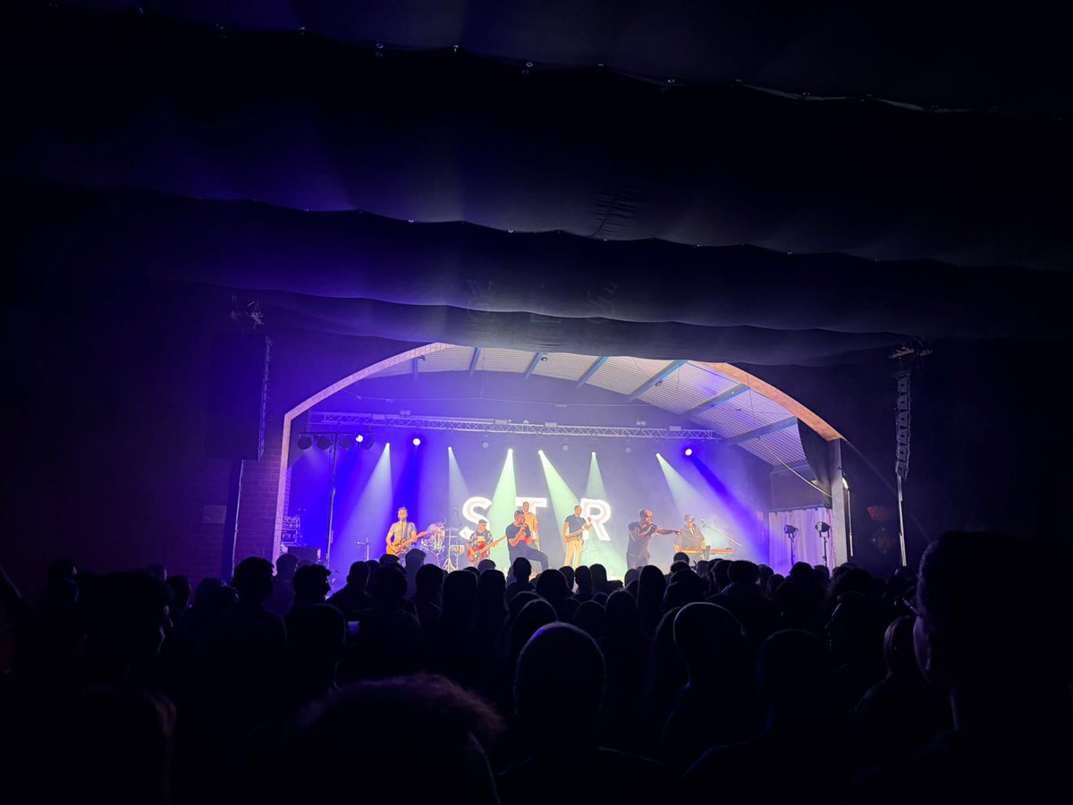 🎭🎶 Cultura, teatre i música en directe completen la Festa Major!

🙌 Més enllà dels actes tradicionals, la Festa Major ha tornat a posar l’accent en la cultura, el teatre i la música en directe, amb propostes que han omplert de vida diferents espais del municipi.

Segueix 👇