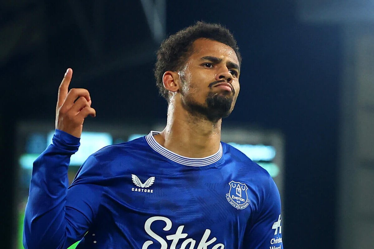 🚨 Iliman Ndiaye has a growing number of admirers within Manchester United, with his style of play and overall profile viewed as a strong fit for what the club are looking to