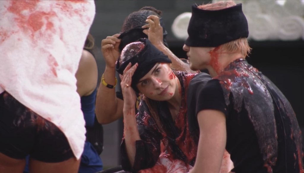 bluebeauregarde's tweet image. Vivi pra ver Ana Paula Renault tendo mais controle emocional do que todo um elenco, a reparação já tá sendo histórica