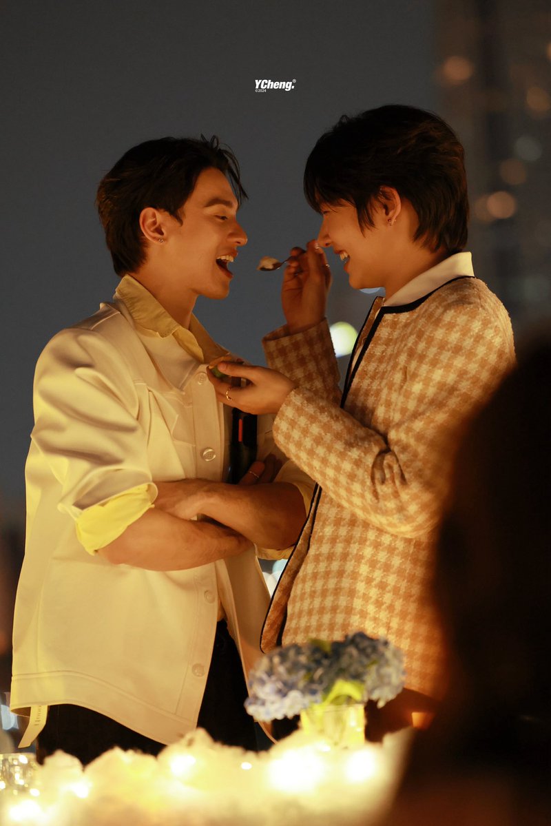 Sweeeeet

🦆🐰🌙
KNP CATCH THE MOON 
#KimandcoXKengNamping
#KengNamping #เก่งน้ำปิง 
#KengHarit #nampingster
𝑷𝒍𝒆𝒂𝒔𝒆 𝒅𝒐𝒏'𝒕 𝒓𝒆𝒎𝒐𝒗𝒆 𝒎𝒚 𝒍𝒐𝒈𝒐ଘ(੭ˊᵕˋ)੭ ᐝ