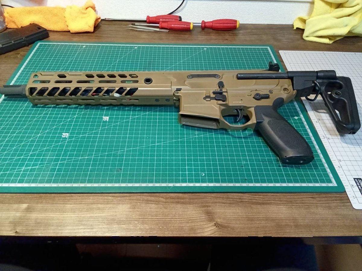 Pin_shooters's tweet image. 【カスタム事例紹介】
VFC SIG MCX 電動ガン

◾️カスタム内容
・電子トリガーJefftron Leviathan-V2 Optical に換装
・チャンバーの気密アップと弾道調整
・メカボックスの洗浄、シム調整、組込み、グリスアップ
・フルオート多用に合わせてピストンクラッシュ対策…