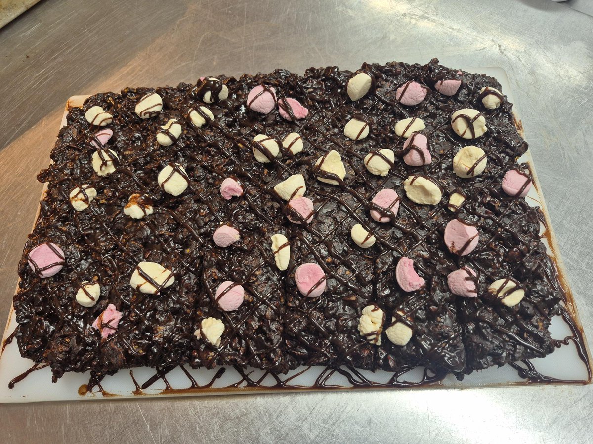 HerdFarm's tweet photo. Our Chef David has smashed it again with this homemade Rocky Road Dessert....... Yum yum!
#allthefunofthefarm #yumyum https://t.co/ap9AZcyGa3