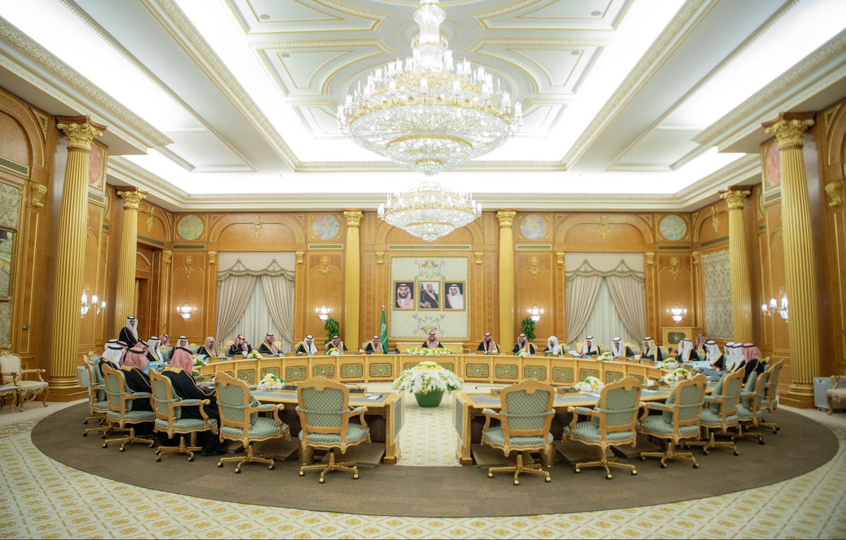 Bandaralgaloud's tweet image. سمو سيدي #ولي_العهد يرأس جلسة #مجلس_الوزراء في الرياض.