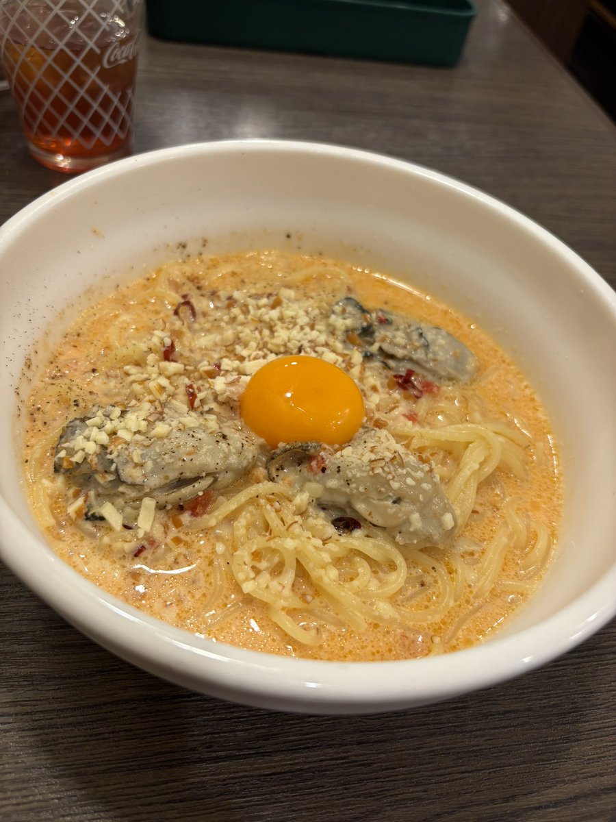 最近食べて美味しかったご飯ある？？
私はポポラマーマの牡蠣のレッドカルボナーラ🍝🦪💓

みんなのお気に入りご飯教えてー！！
食欲爆発中！！！😂