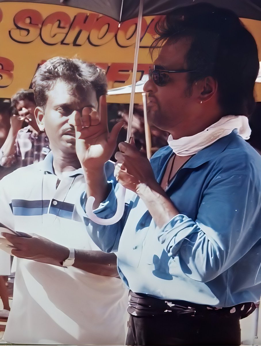 kaala_fc's tweet photo. தலைவர் ரஜினிகாந்த் அவர்களின் அரிய புகைப்படம்! பாபா படப்பிடிப்பின் போது எடுக்கப்பட்டது!
#Thalaivar #Superstar @rajinikanth #Rajini #Kaalafc #Rajinifans #baba https://t.co/si3PakJSJA