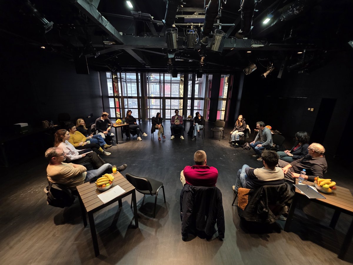 Dramaturzi su Fedor Šili i Vesna Radovanović, scenograf Igor Vasiljev, kostimograf Marija Marković Milojev, kompozitori Sonja Lončar i Andrija Pavlović (LP Duo). Scenski pokret će oblikovati Deneš Debrei, a scenski govor Ljiljana Mrkić Popović.