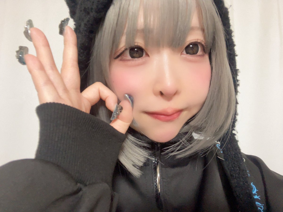 4/19 200名動員達成する2.5次元アーティスト (@A_m_A20003) / Posts / X