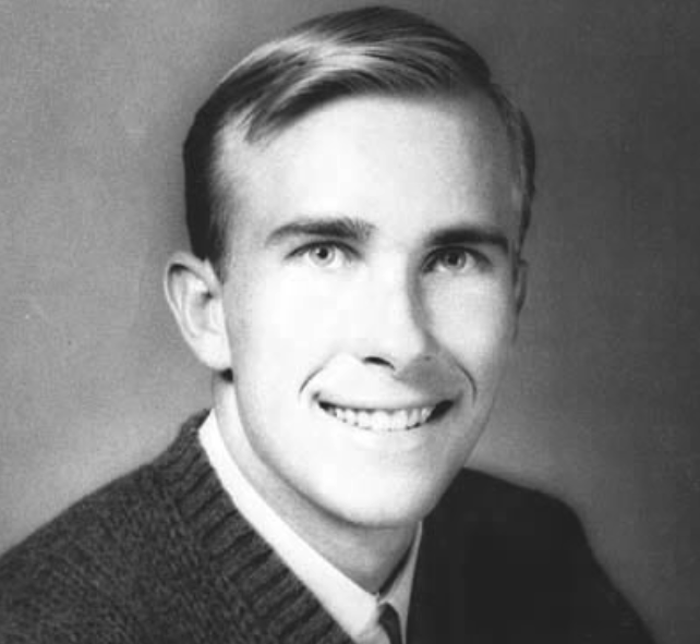 In 1967, Sp4c. Donald Evans Jr. ran 100m through heavy fire to save wounded comrades. Despite being hit by a grenade and bleeding out, he refused aid to keep rescuing others. He died while treating a fellow soldier. A true Medal of Honor hero. f3.social/6yc7