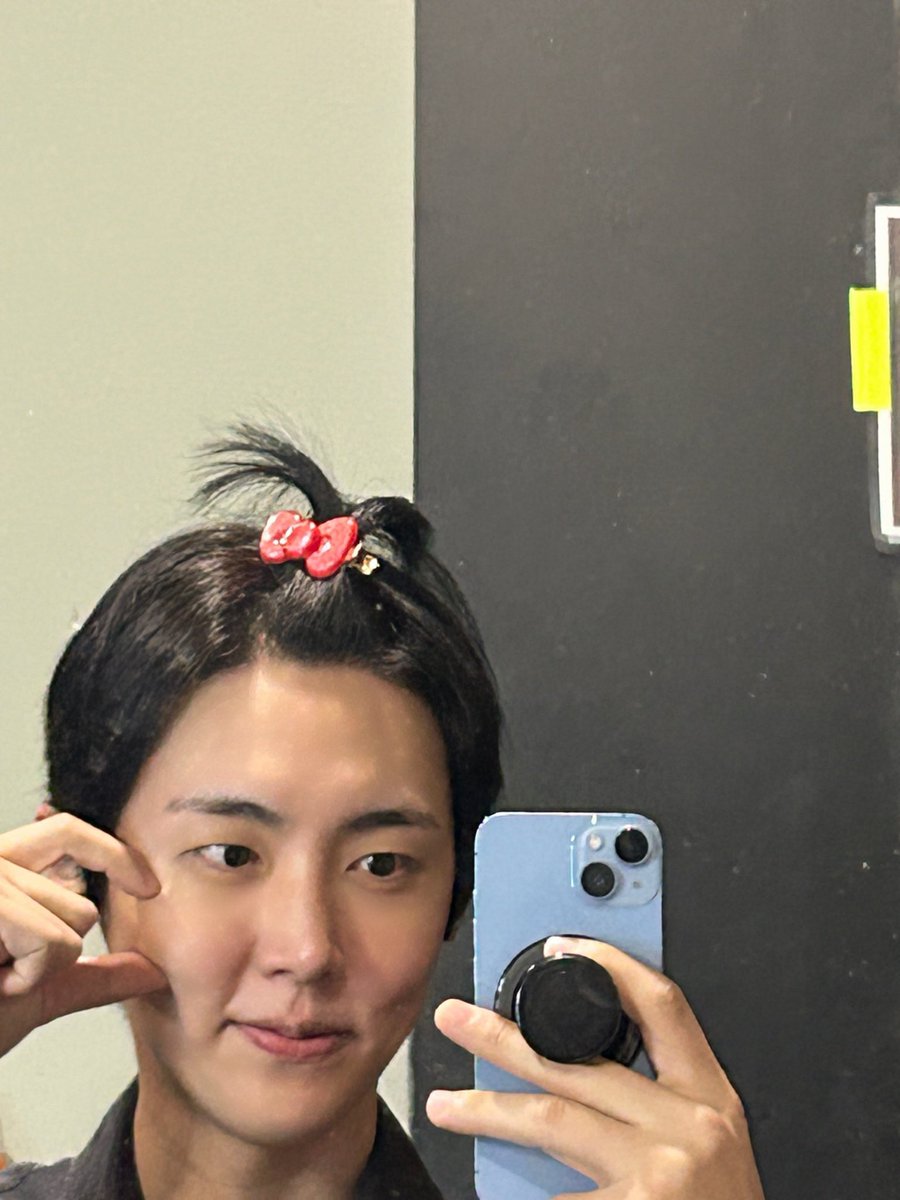 HS2__JY's tweet photo. 미국에서 한국시간 위젯으로 꺼내서 2일의 한번이나 거의 매일매일 연락해줬던 재윤이 넘넘 사랑스러워...... https://t.co/GelbQIBmQx