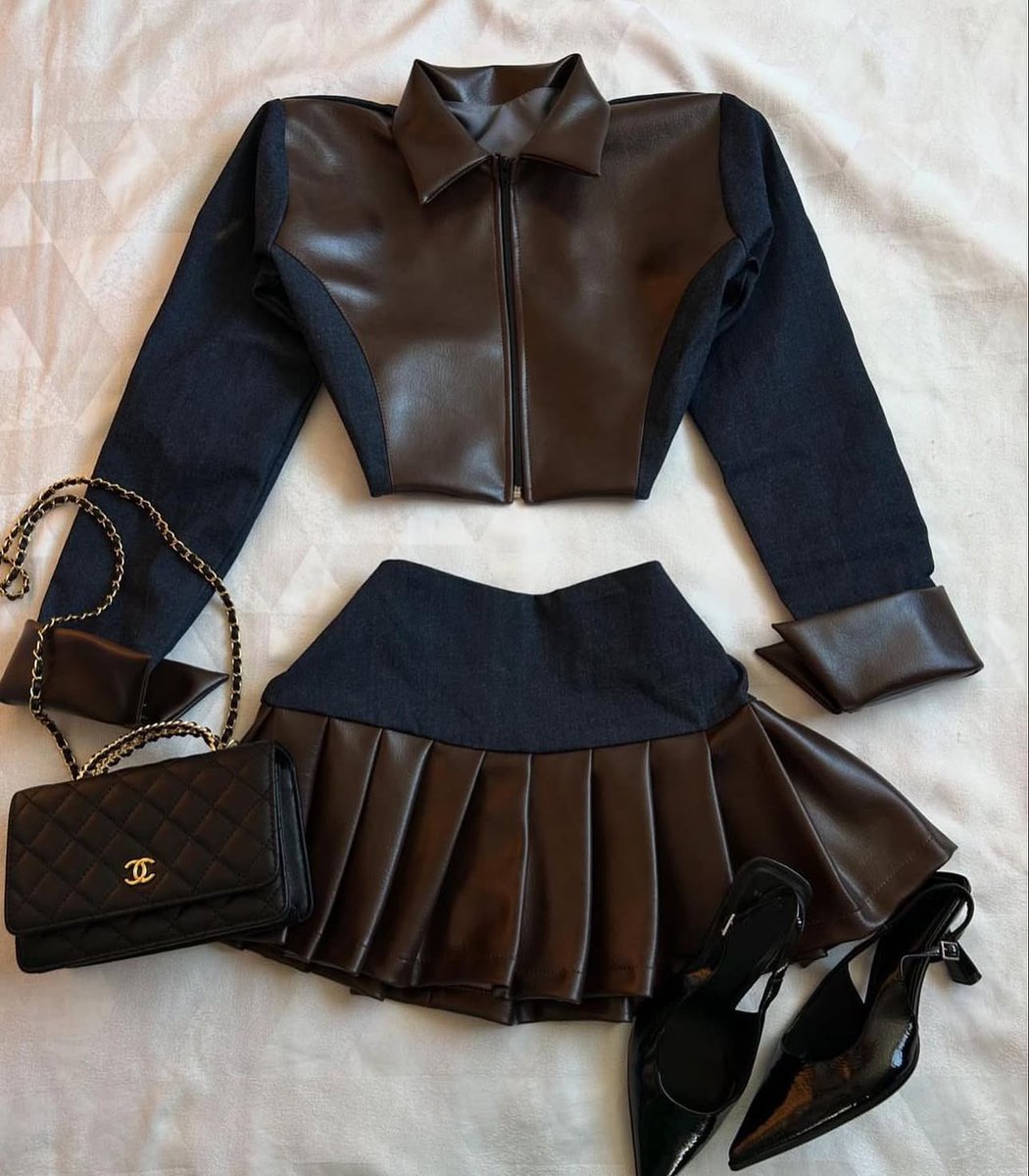 fairyprxncess's tweet image. left or right?