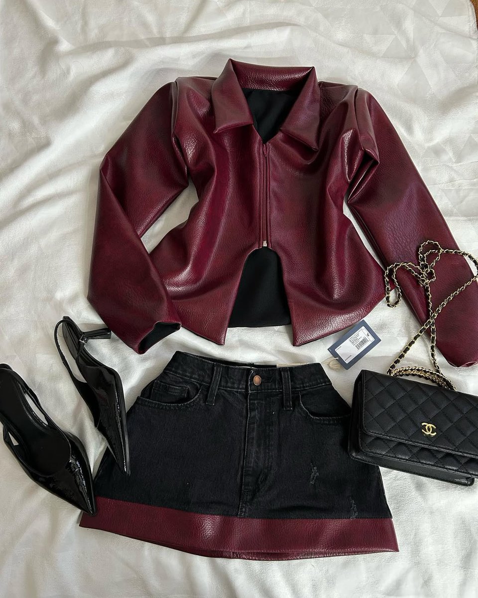 fairyprxncess's tweet image. left or right?