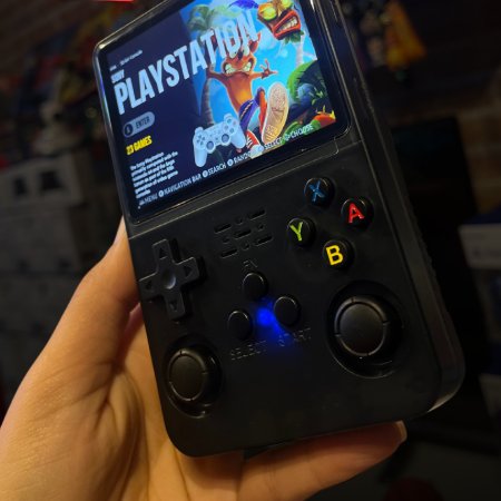 Lunatika tweet media