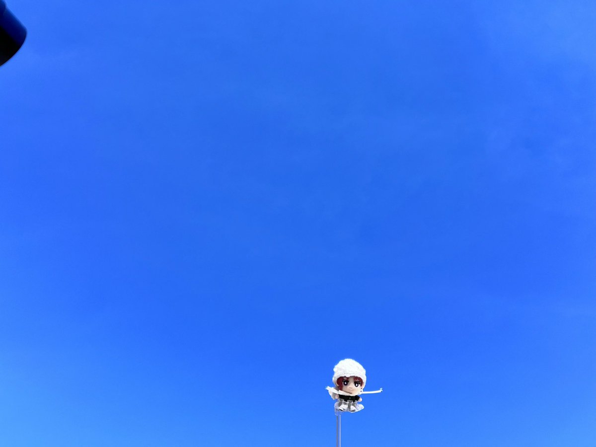 GLAM_FORCE's tweet image. 天使👼の輪を針金？で支えているのがのり天らしい🥰
無配欲しいー😆💕💕💕
実写版まりすさん@maris0501 ののり天、青空をスイスイ