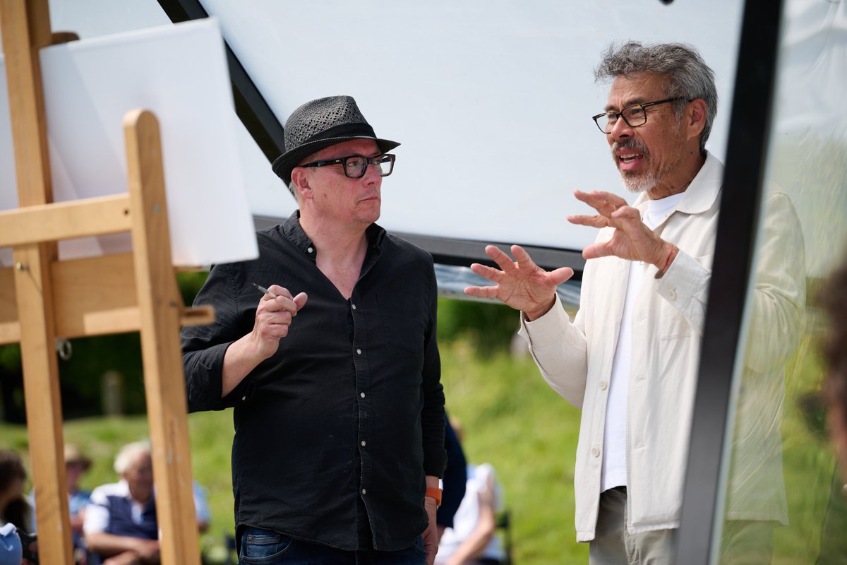 Port_of_Dover's tweet photo. 🎨📺 We're proud to feature in Episode 3 of Sky Arts’ Landscape Artist of the Year, airing today at 8pm on @skytv. Don’t miss it, and look out for some stunning artistic interpretations of the Port on screen!

#landscapeartistoftheyear #PortofDover https://t.co/F2FzhM5OXt
