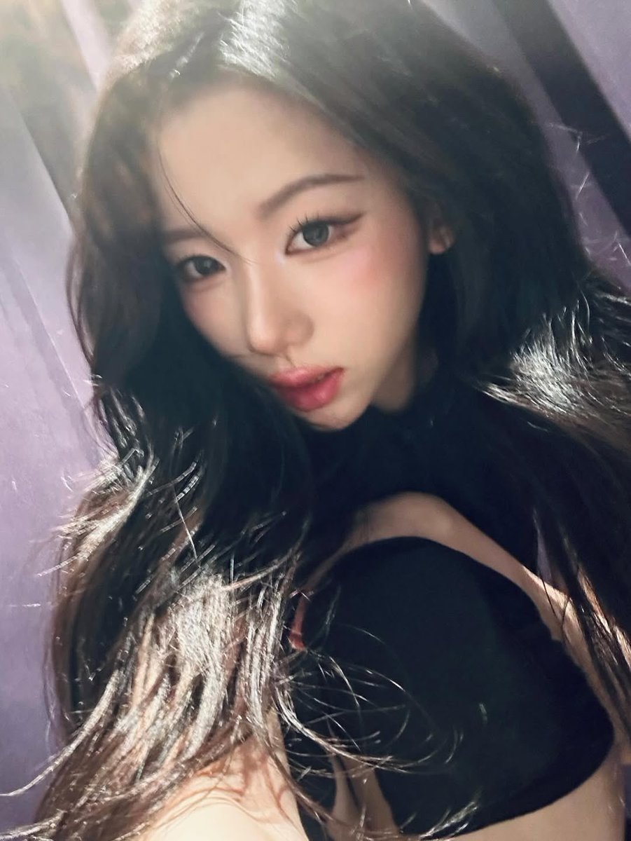 HER BEAUTY IS INSANE