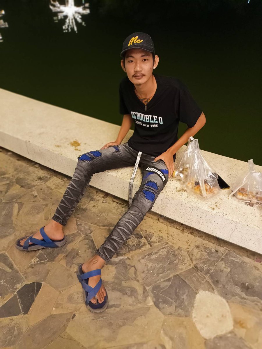 หัวจ่ายยังส่ายหัว🅰️ tweet media