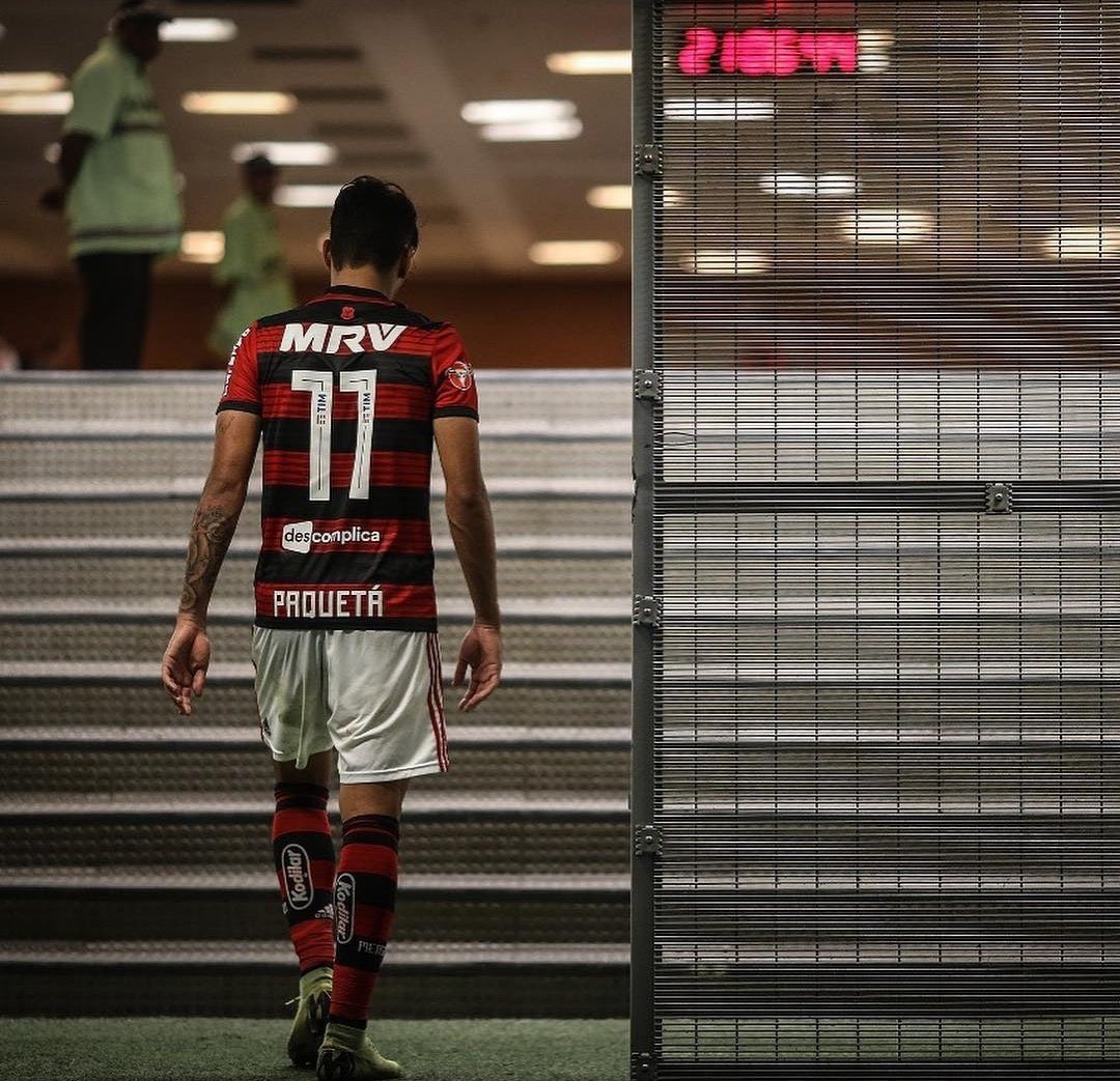 Provavelmente o Flamengo deve anunciar o Paquetá às 21:06! 

Seria foda dms!!!!