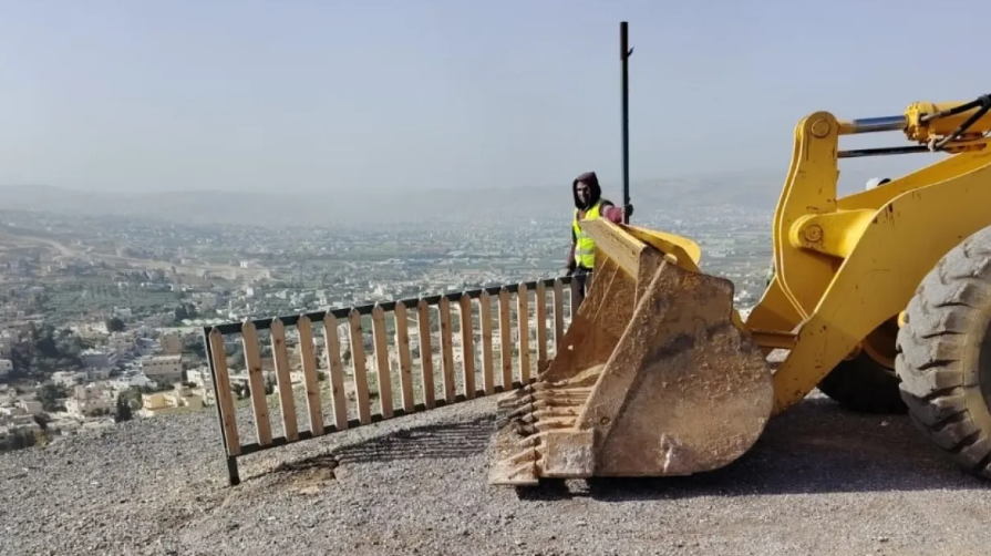 حملة لإزالة الاعتداءات على شارع الأردن 