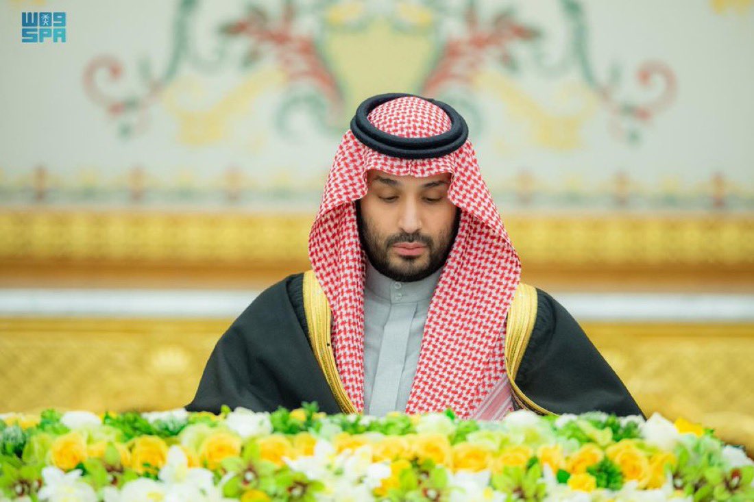 ttalahmari's tweet photo. ظهور سمو سيدي ولي العهد الأمير #محمد_بن_سلمان اليوم في مجلس الوزراء هو الظهور الأول له -حفظه الله- منذ 43 يوماً، وهذا درس عظيم لكل مسؤول مهما بلغ منصبه بالاتزان في الظهور والتوسط حسب الحاجة وبشكل مدروس، لاحظت قيادات عليا في دول أخرى يظهر المسؤول شبه يومي وكثرة الظهور ليست قوة.. https://t.co/jk3NTcYS9a
