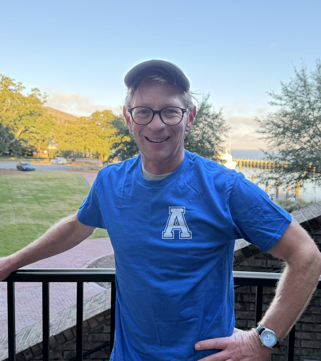 Eric Mackey tweet media