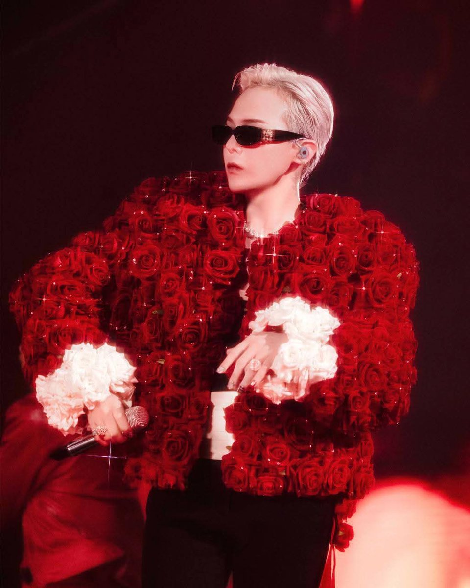 TheePopCore's tweet image. G-Dragon will visit the Middle East for the first time in his career as the headliner of the KRAZY Super Concert in Dubai, UAE, on February 17.