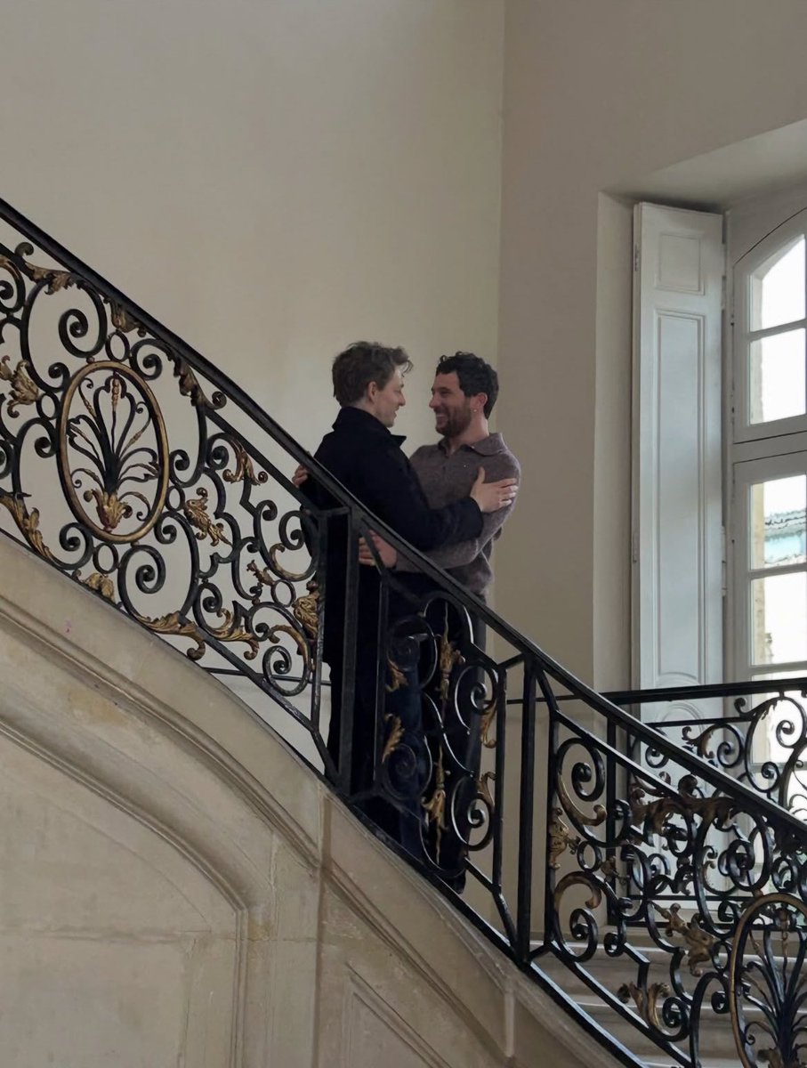 hang it in the louvre