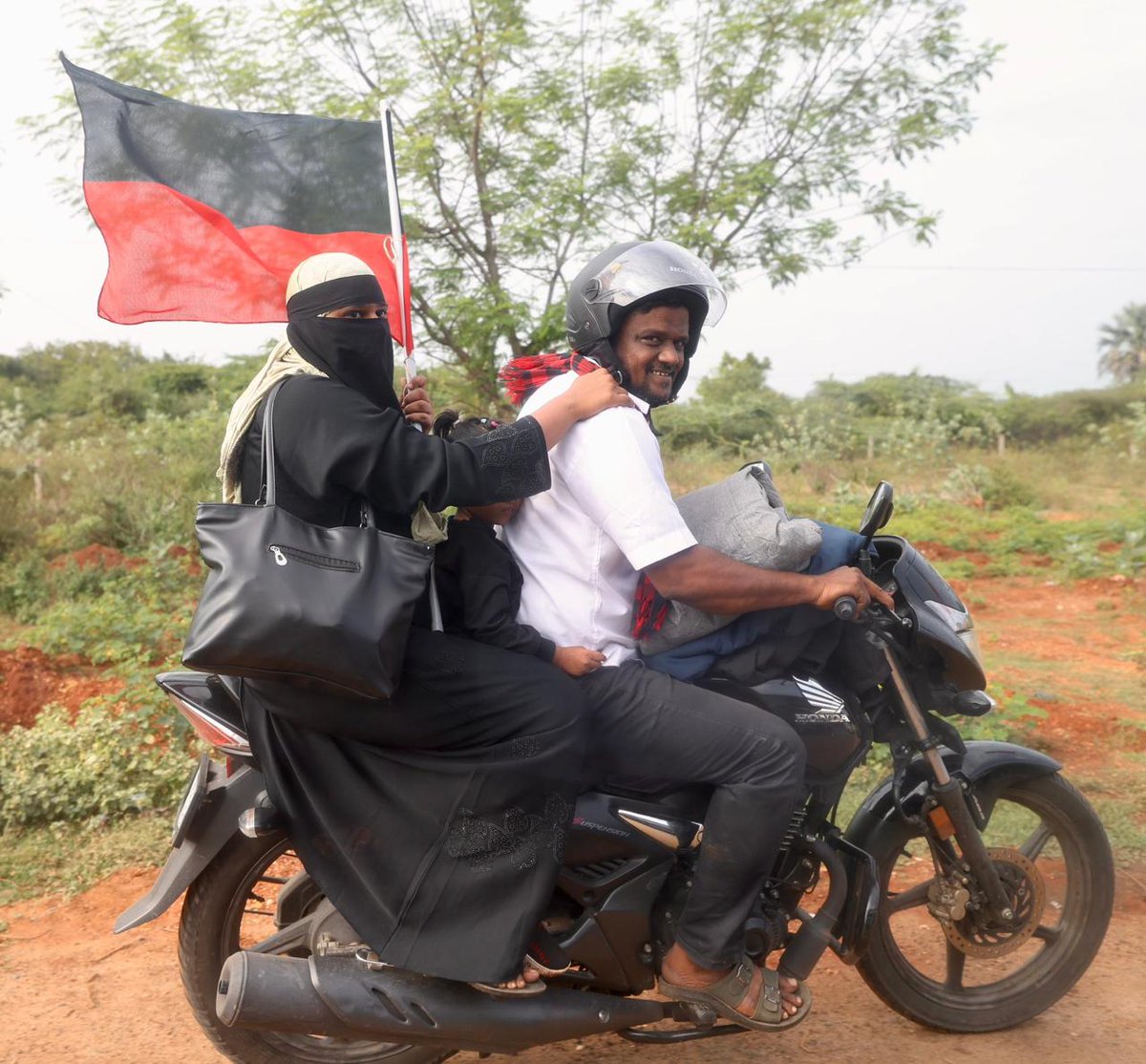 திமுக குடும்ப கட்சி தான்...❤️