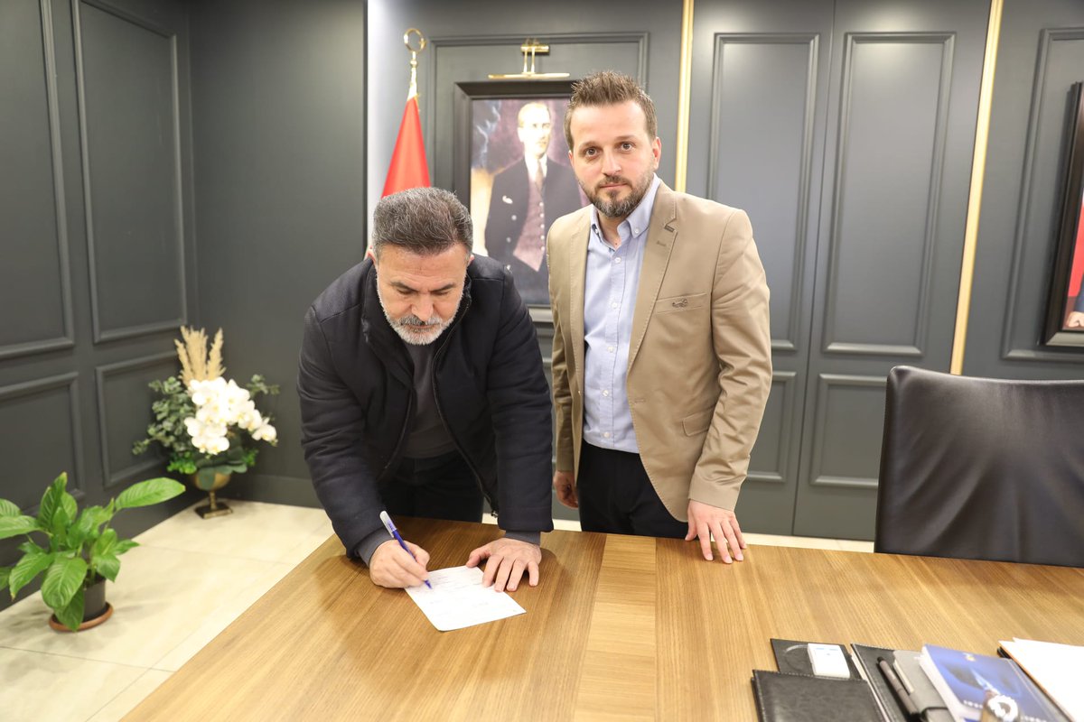 Bugün AK Parti ailemize katılan yeni üyelerimizle birlikte yolumuza daha güçlü ve kararlı adımlarla devam ediyoruz.

Her bir yeni üyelik; davamıza duyulan güvenin ve Türkiye Yüzyılı hedeflerine olan inancın açık bir göstergesidir.

#BizBüyükBirAileyiz